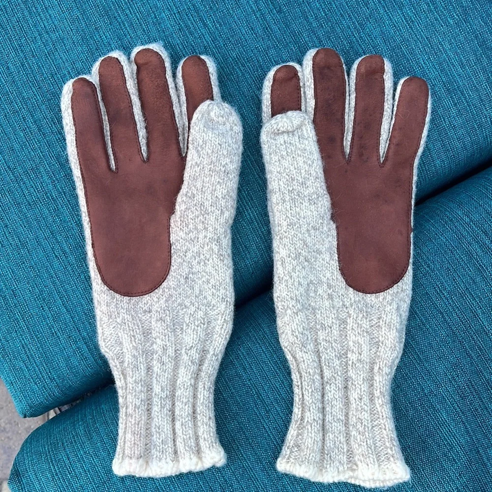 Aris Gray and Brown Gloves - Picture 3 of 5